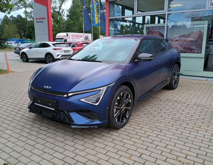 KIA EV6 4