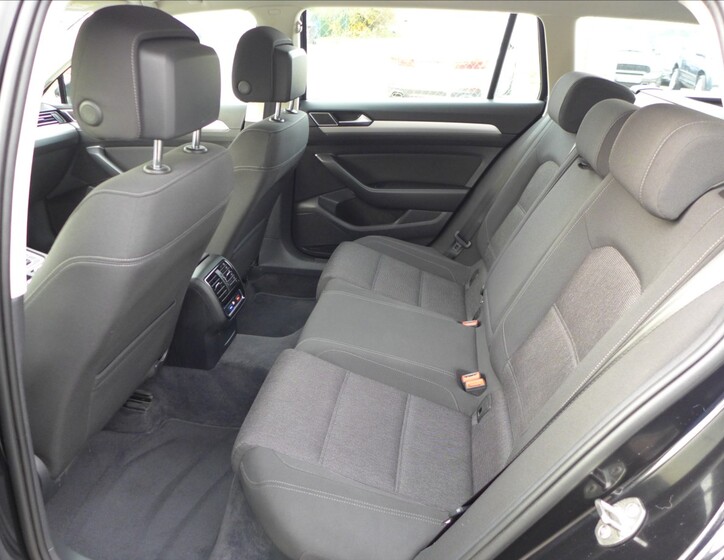 Volkswagen Passat 28