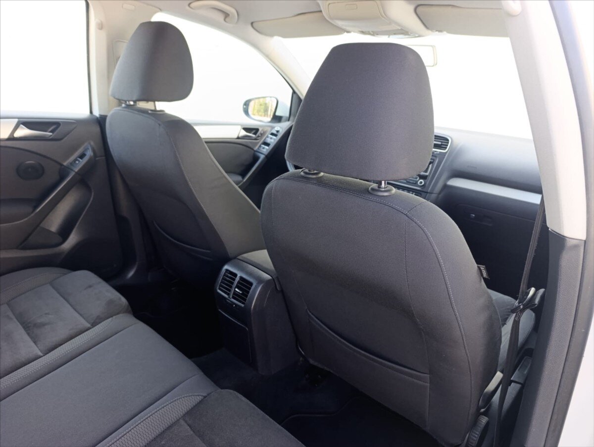 Volkswagen Golf Hatchback 1,6 l 77 kw