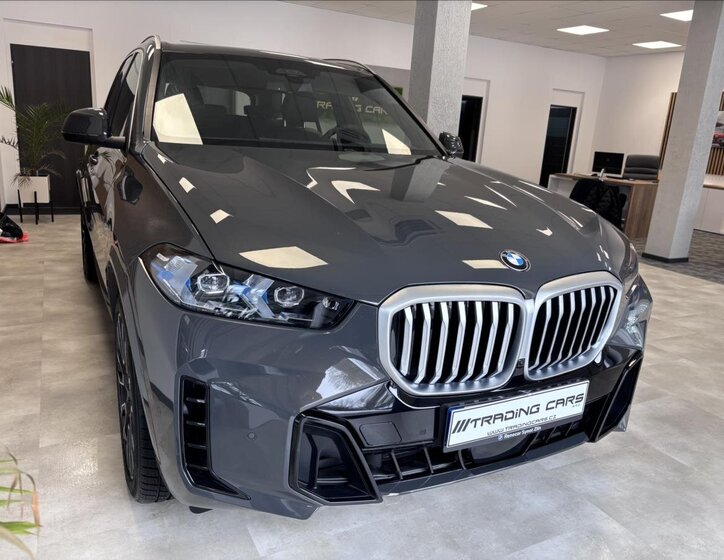 BMW X5 Kombi 3,0 l 210 kw