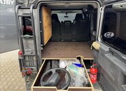 Land Rover Defender Skříň 2,2 l 90 kw