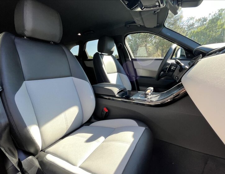 Land Rover Range Rover Velar SUV / Terénní 2,0 l 297 kw