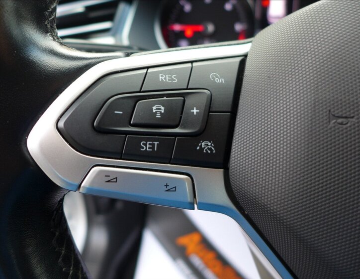 Volkswagen Passat Kombi 2,0 l 110 kw