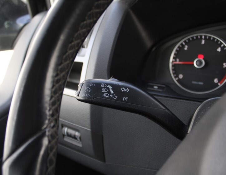 Volkswagen Multivan Kombi 2,0 l 103 kw