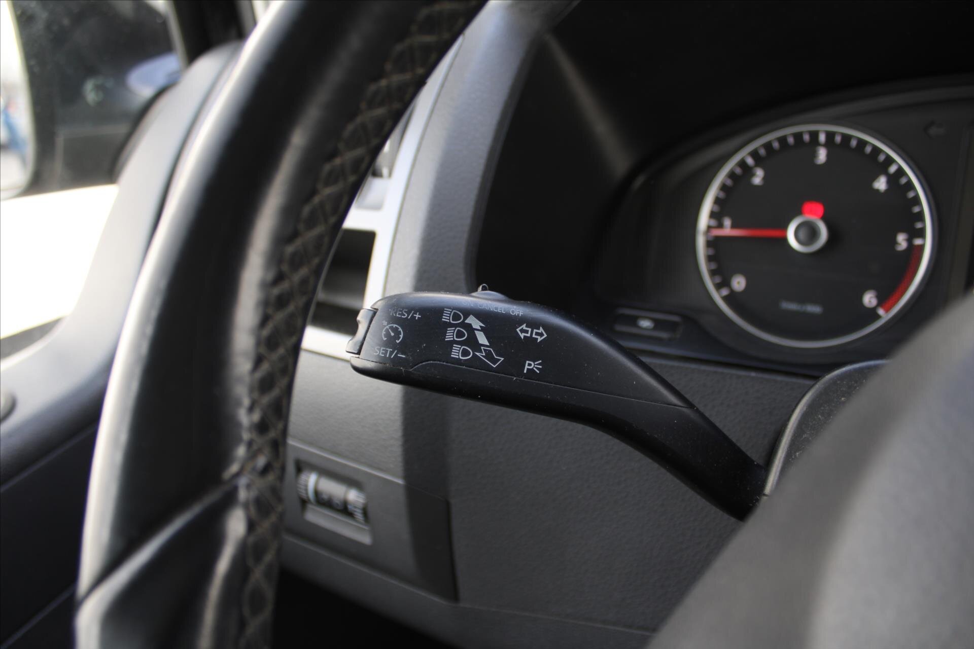 Volkswagen Multivan Kombi 2,0 l 103 kw