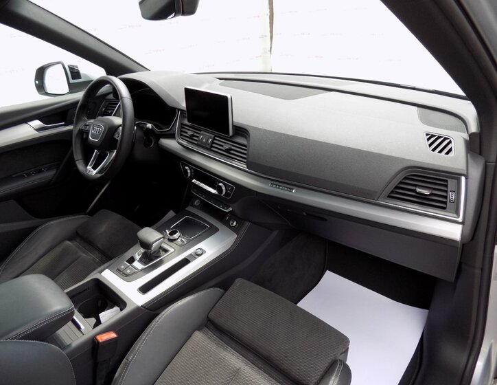 Audi Q5 SUV 2,0 l 140 kw