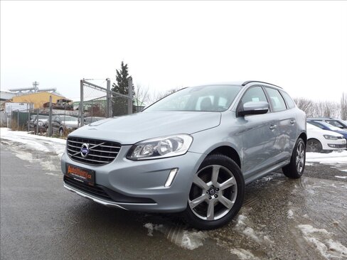 Volvo XC60 SUV / Terénní 2,4 l 120 kw