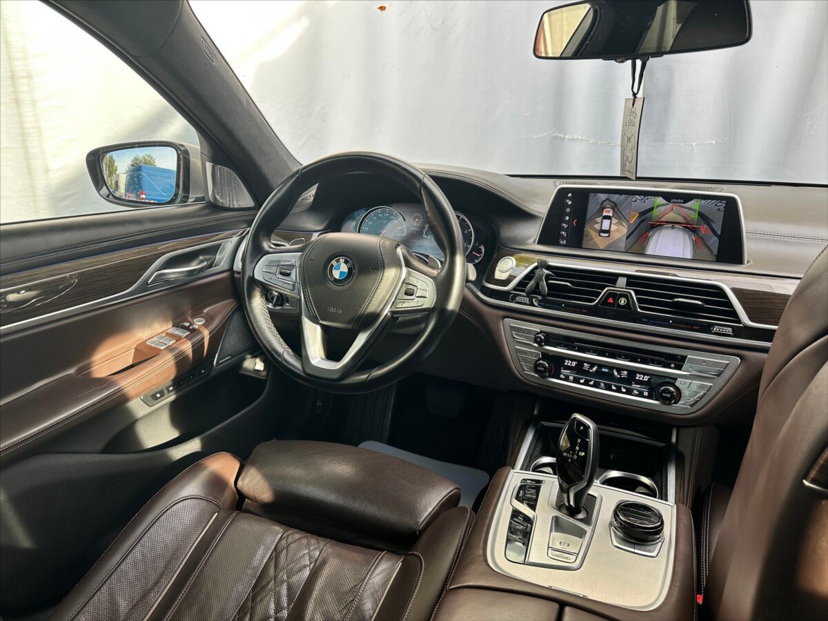 BMW Řada 7
