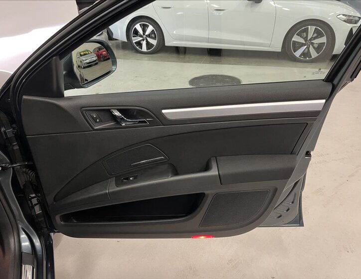 Škoda Superb Liftback 2,0 l 103 kw