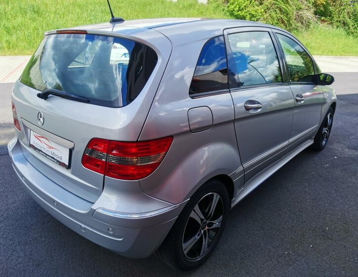 Mercedes-Benz Třídy B Hatchback 2,0 l 80 kw