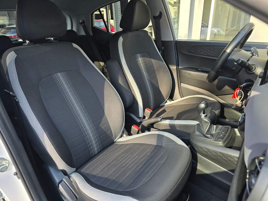 Hyundai i10 Hatchback 1,2 l 61 kw