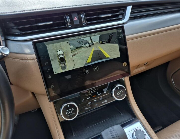 Jaguar F-Pace SUV / Terénní 2,0 l 150 kw