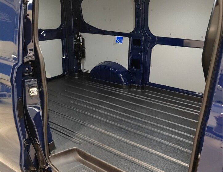 Ford Transit Custom Skříň 2,0 l 100 kw