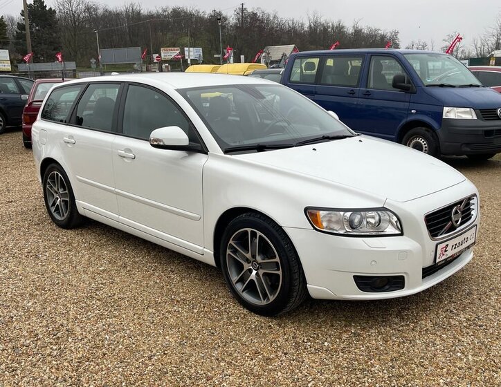Volvo V50 5