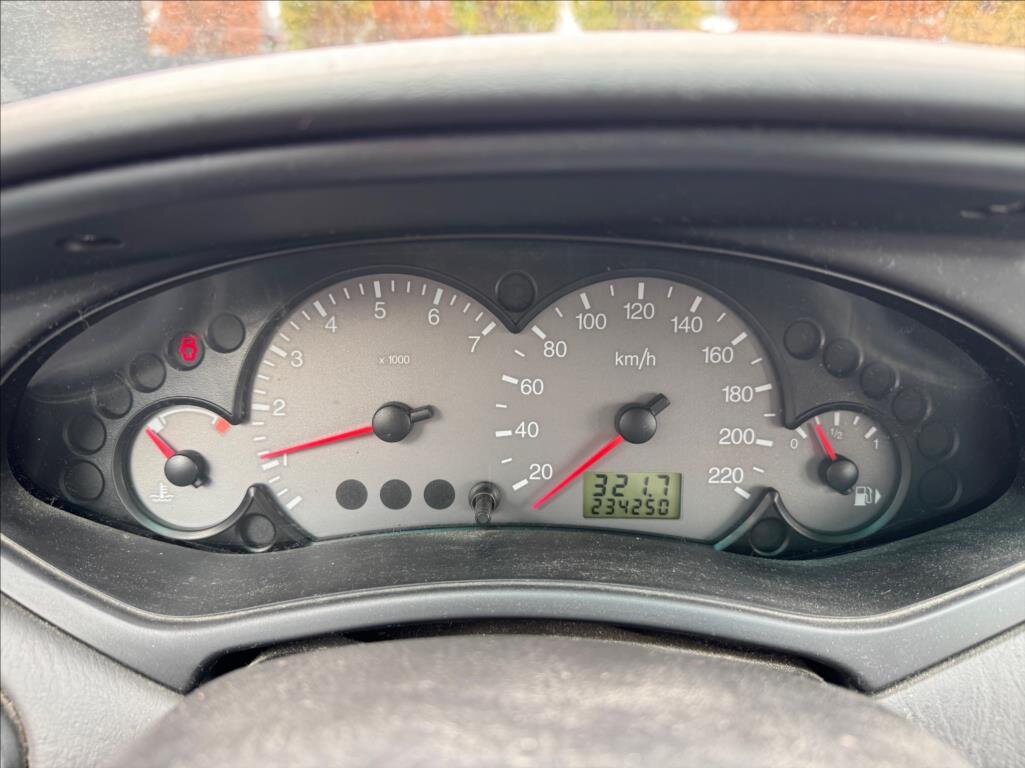 Ford Focus Kombi 1,6 l 74 kw