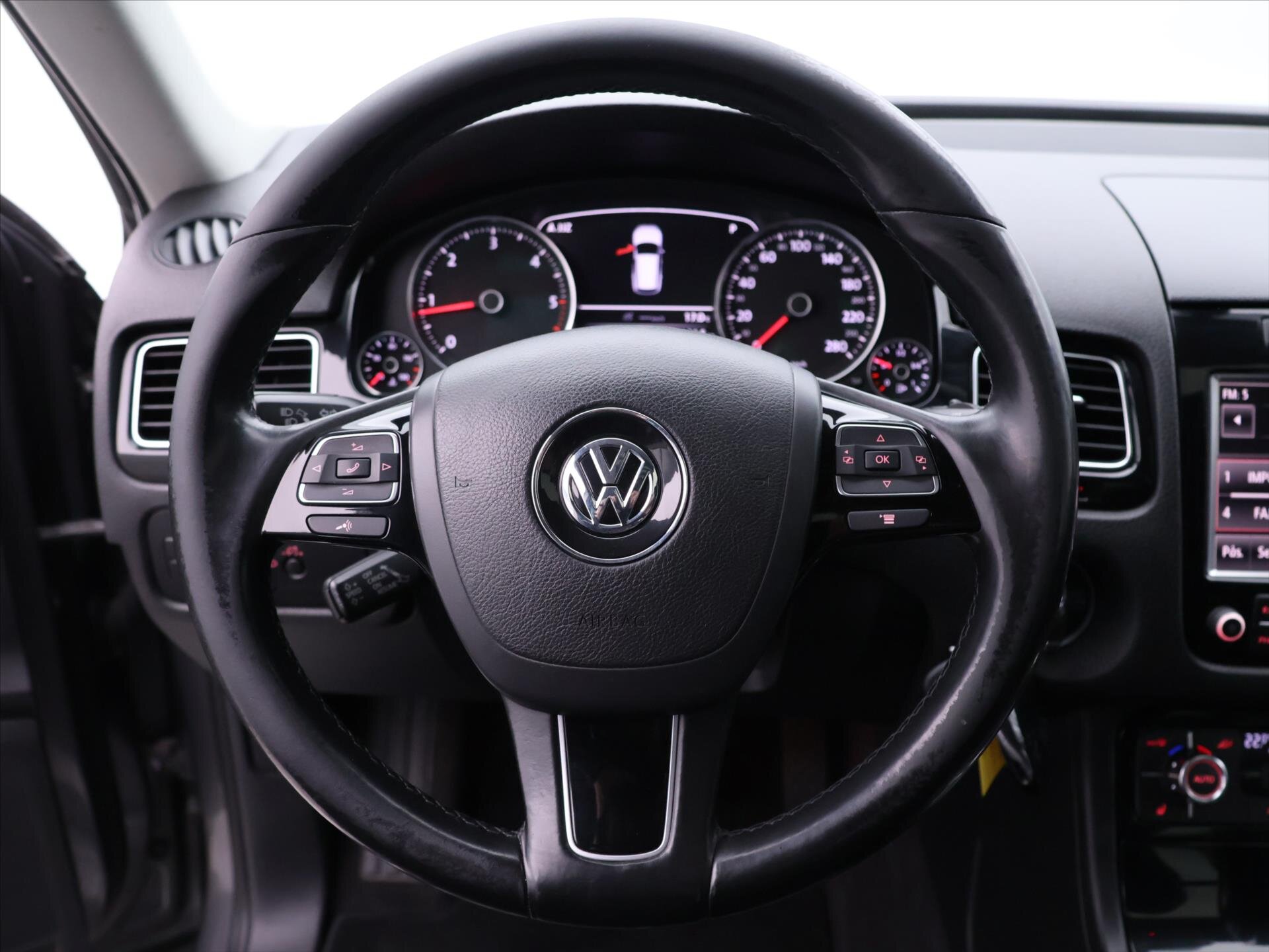 Volkswagen Touareg SUV / Terénní 3,0 l 176 kw