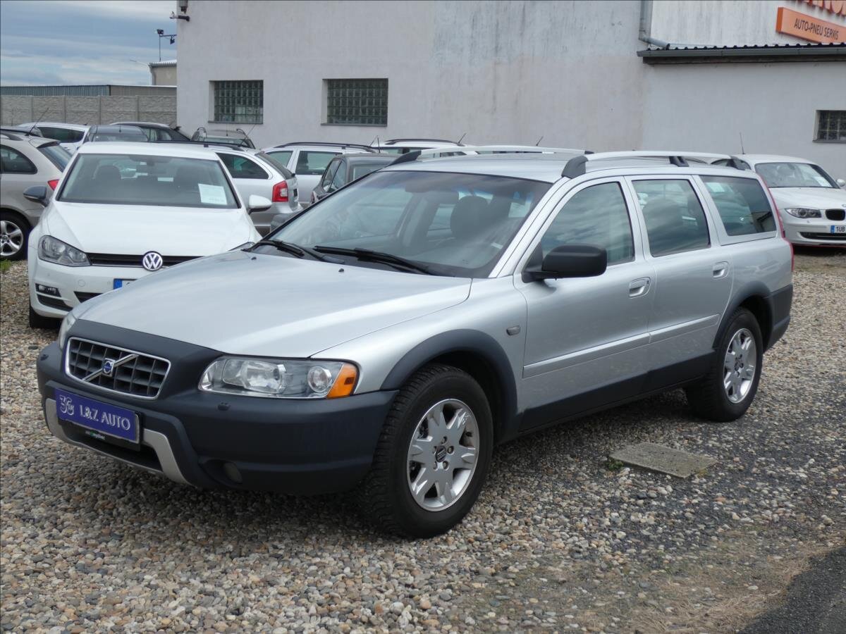 Volvo XC70 Kombi 2,4 l 136 kw