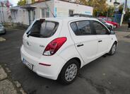 Hyundai i20 6