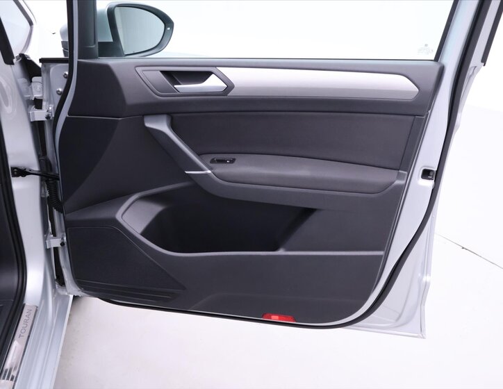 Volkswagen Touran Kombi 1,6 l 85 kw