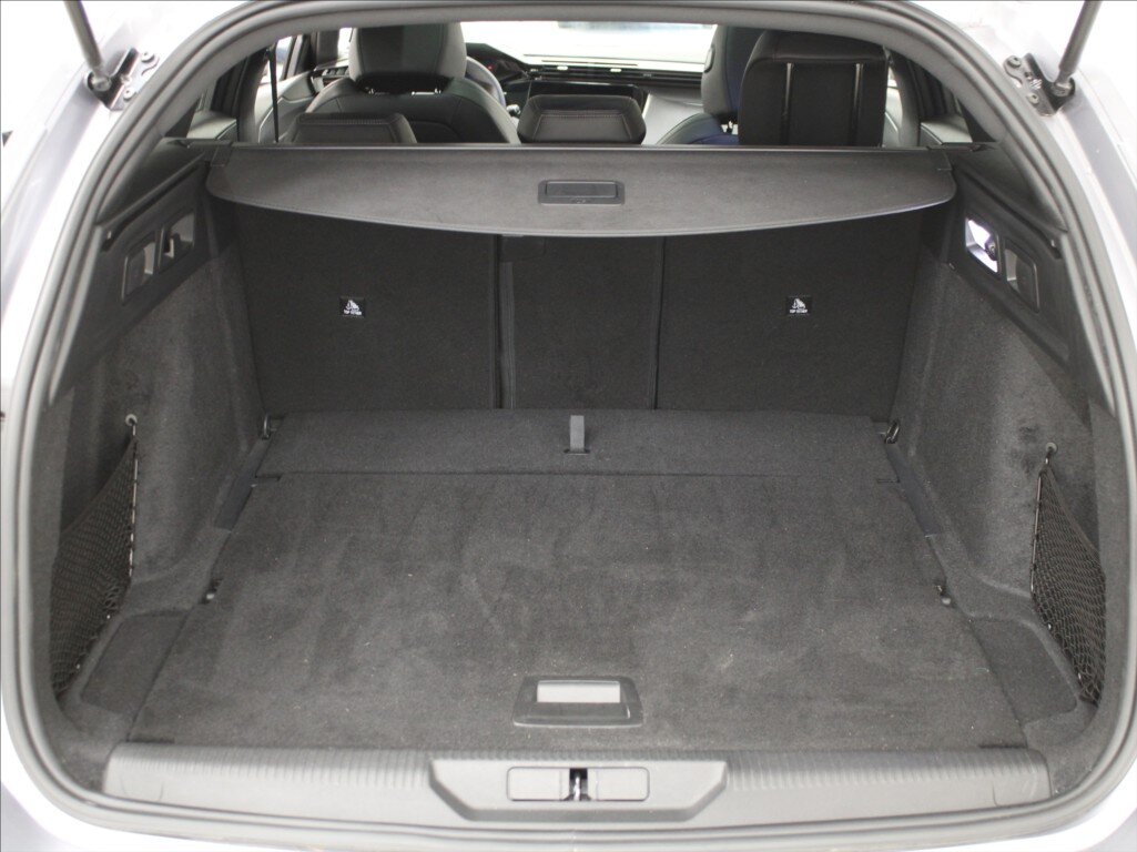 Peugeot 308 Kombi 1,2 l 96 kw