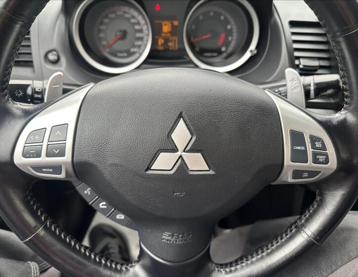 Mitsubishi Lancer 20