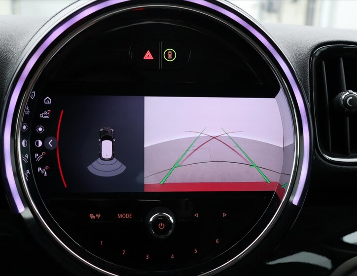 Mini Countryman SUV / Terénní 1,5 l 100 kw