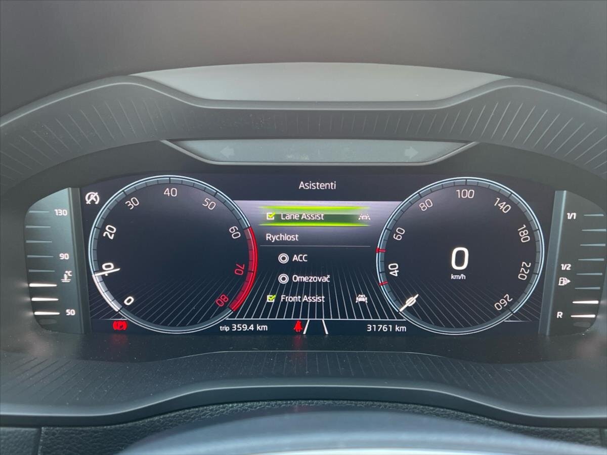 Škoda Karoq SUV / Terénní 1,5 l 110 kw