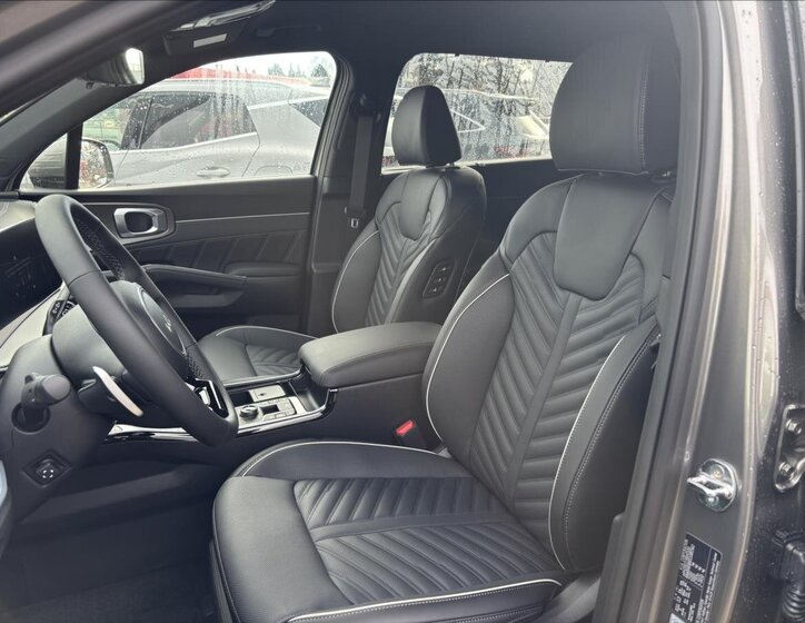 KIA Sorento SUV / Terénní 2,2 l 142 kw
