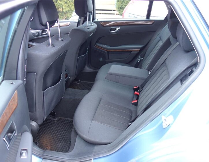 Mercedes-Benz Třídy E Kombi 3,0 l 195 kw