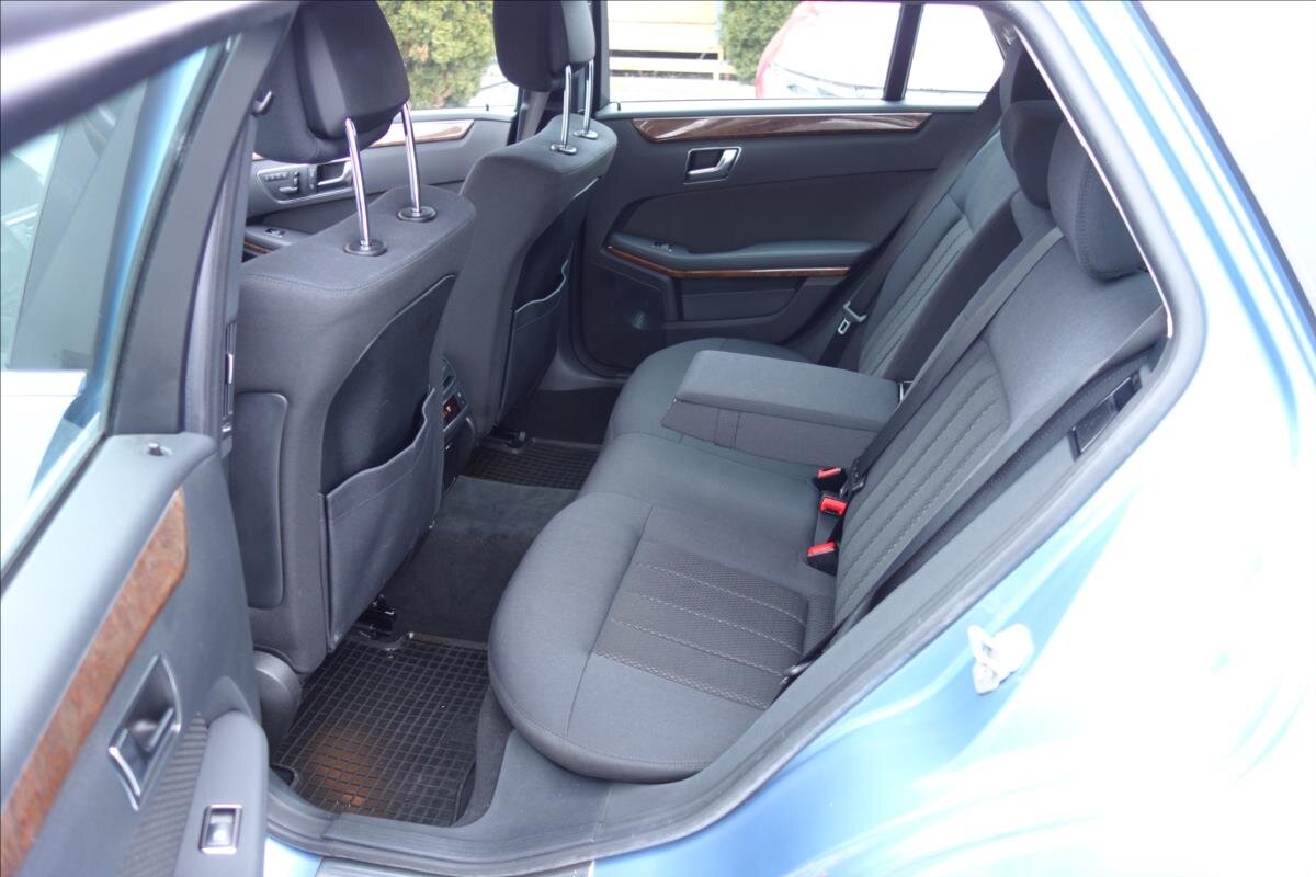 Mercedes-Benz Třídy E Kombi 3,0 l 195 kw