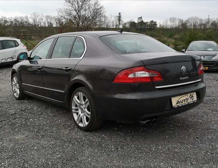 Škoda Superb Sedan / Limuzína 2,0 l 147 kw