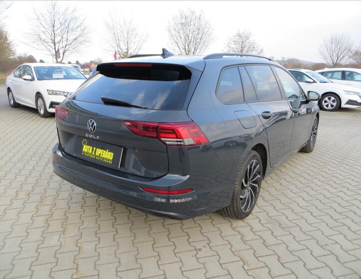 Volkswagen Golf Kombi 1,5 l 96 kw