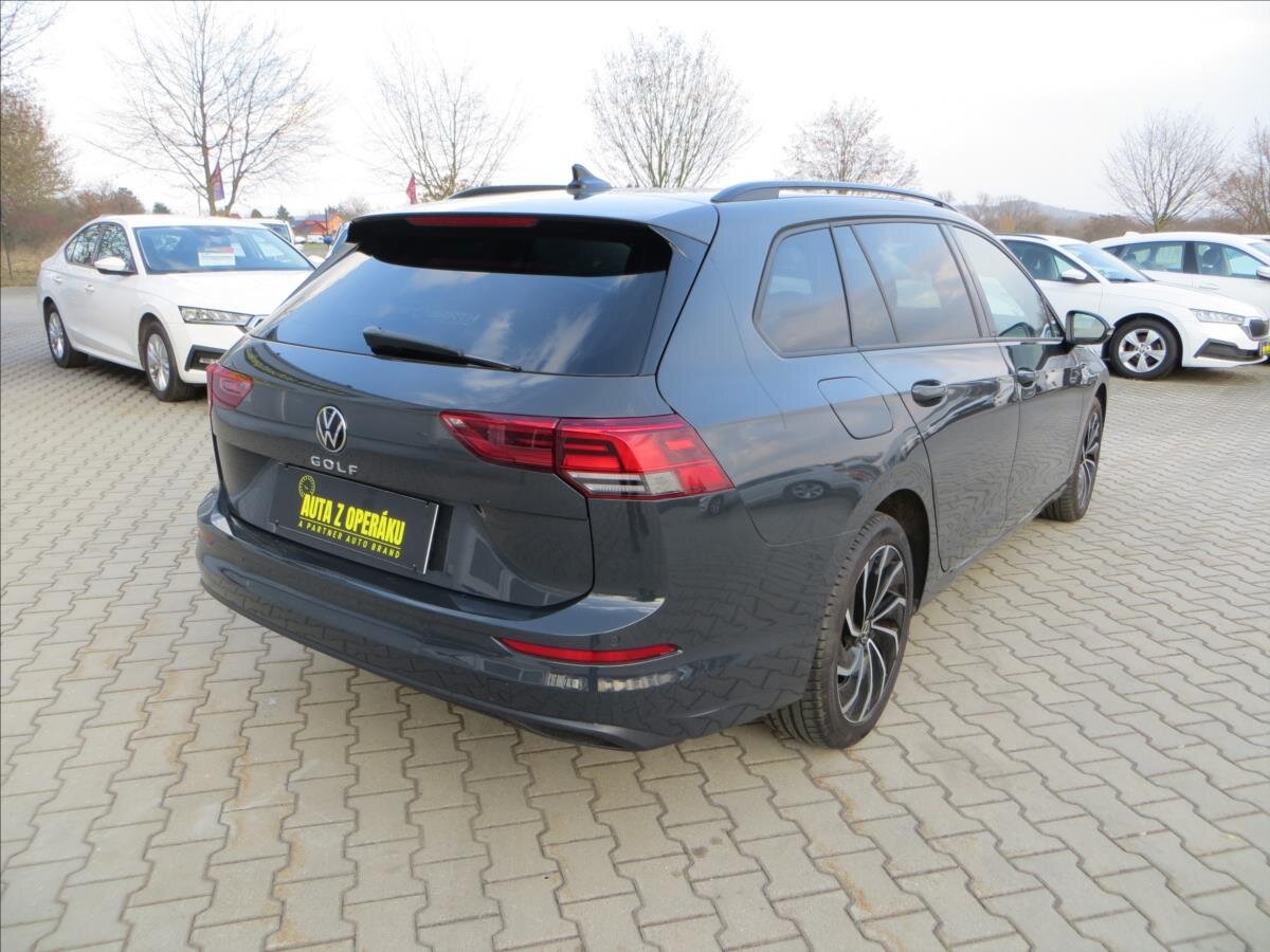 Volkswagen Golf Kombi 1,5 l 96 kw