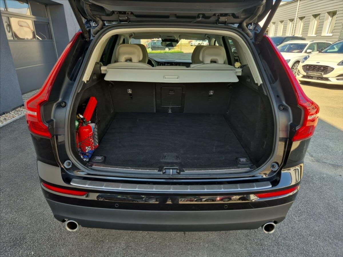 Volvo XC60 SUV / Terénní 2,0 l 145 kw