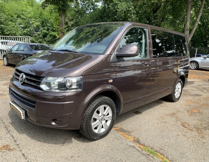 Volkswagen Caravelle 1