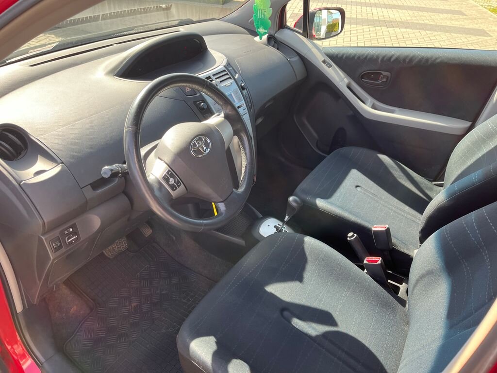Toyota Yaris Hatchback 1,3 l 64 kw