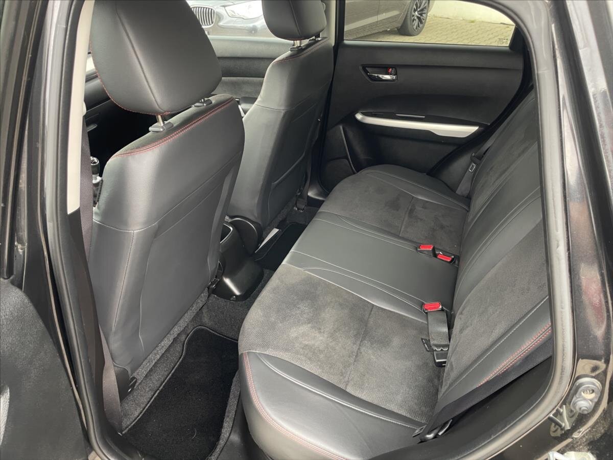 Suzuki Vitara SUV 1,4 l 103 kw