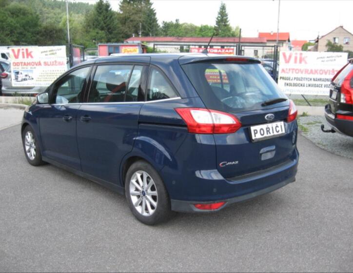 Ford Grand C-MAX 4