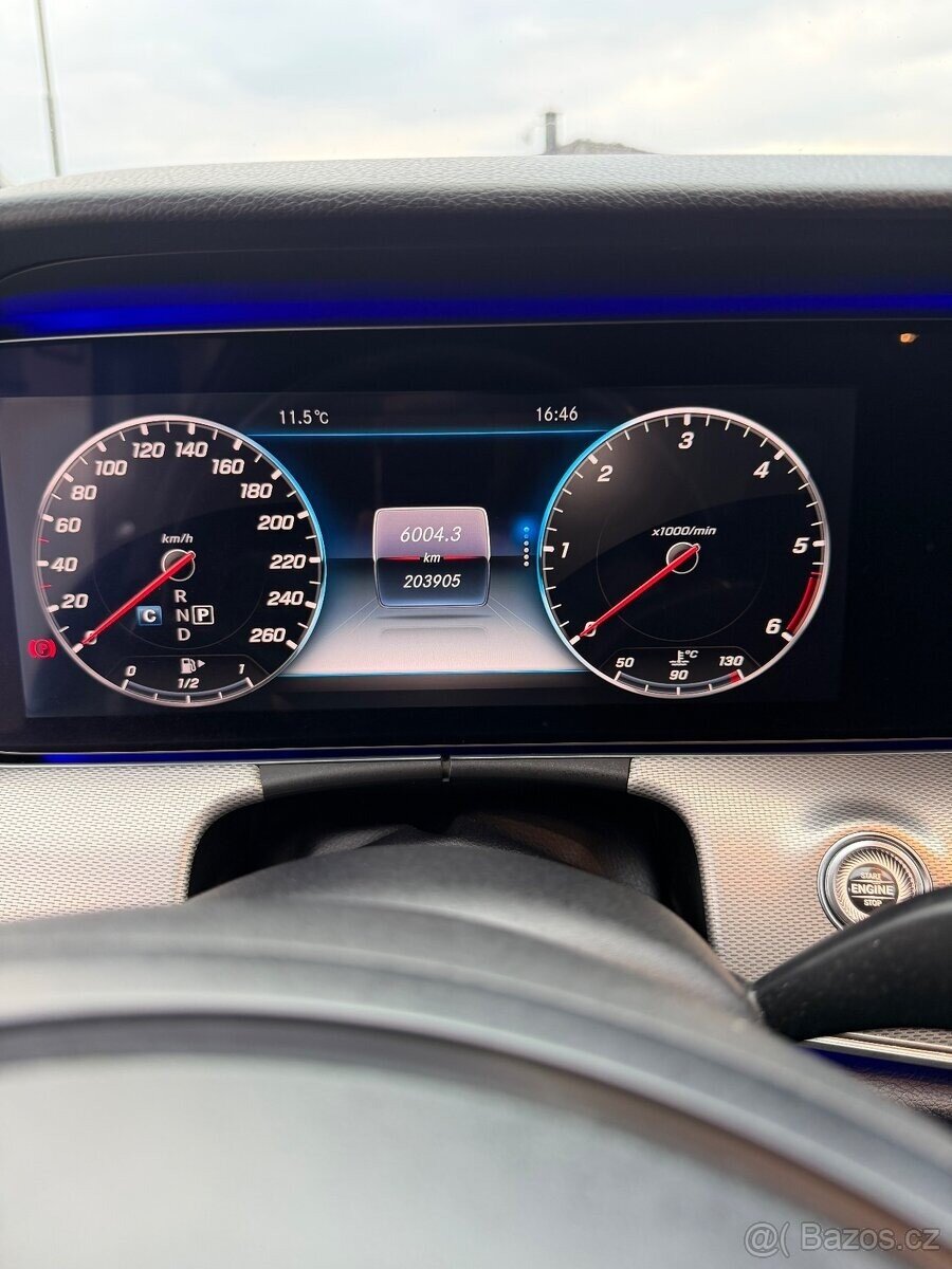 Mercedes-Benz Třídy E Sedan / Limuzína 0,0 143 kw