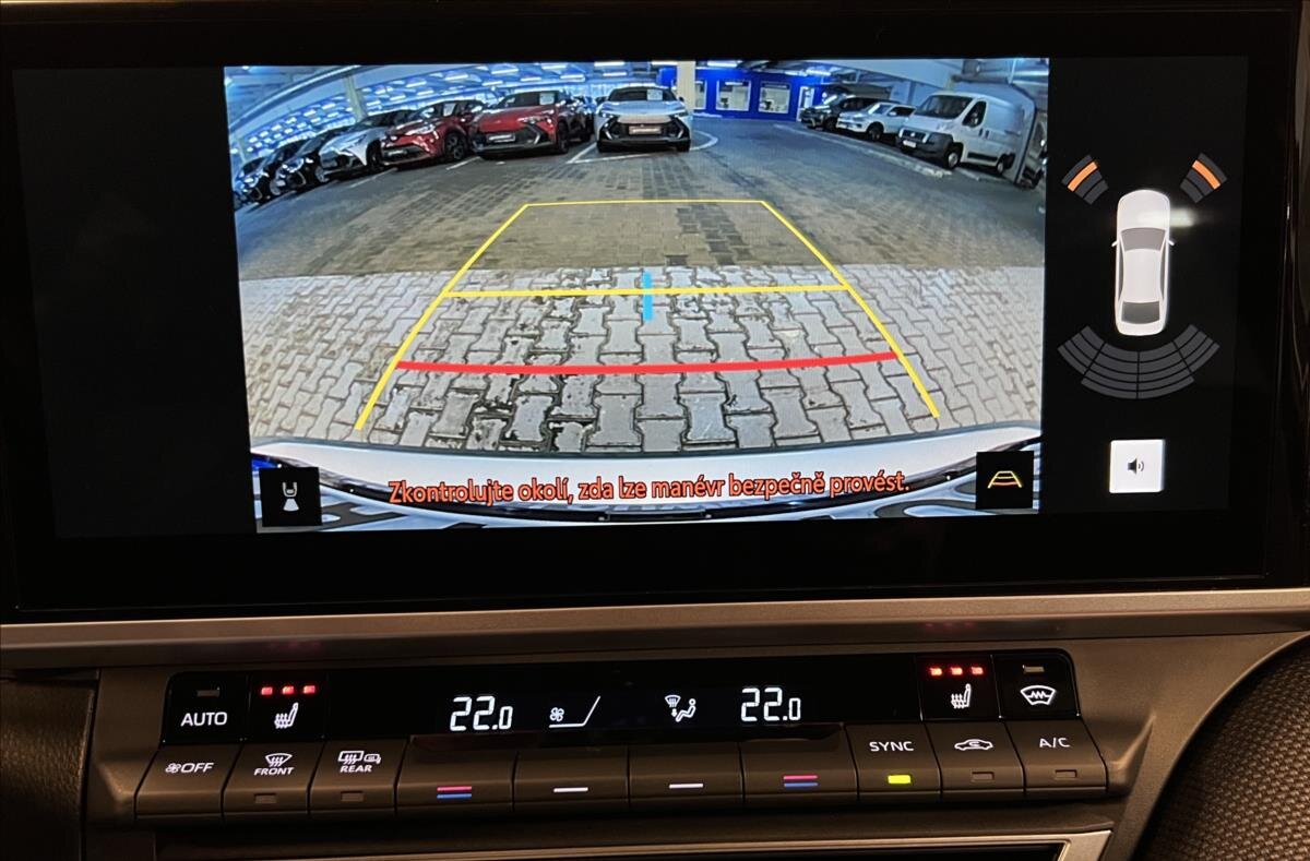 Toyota Camry Sedan 2,5 l 137 kw