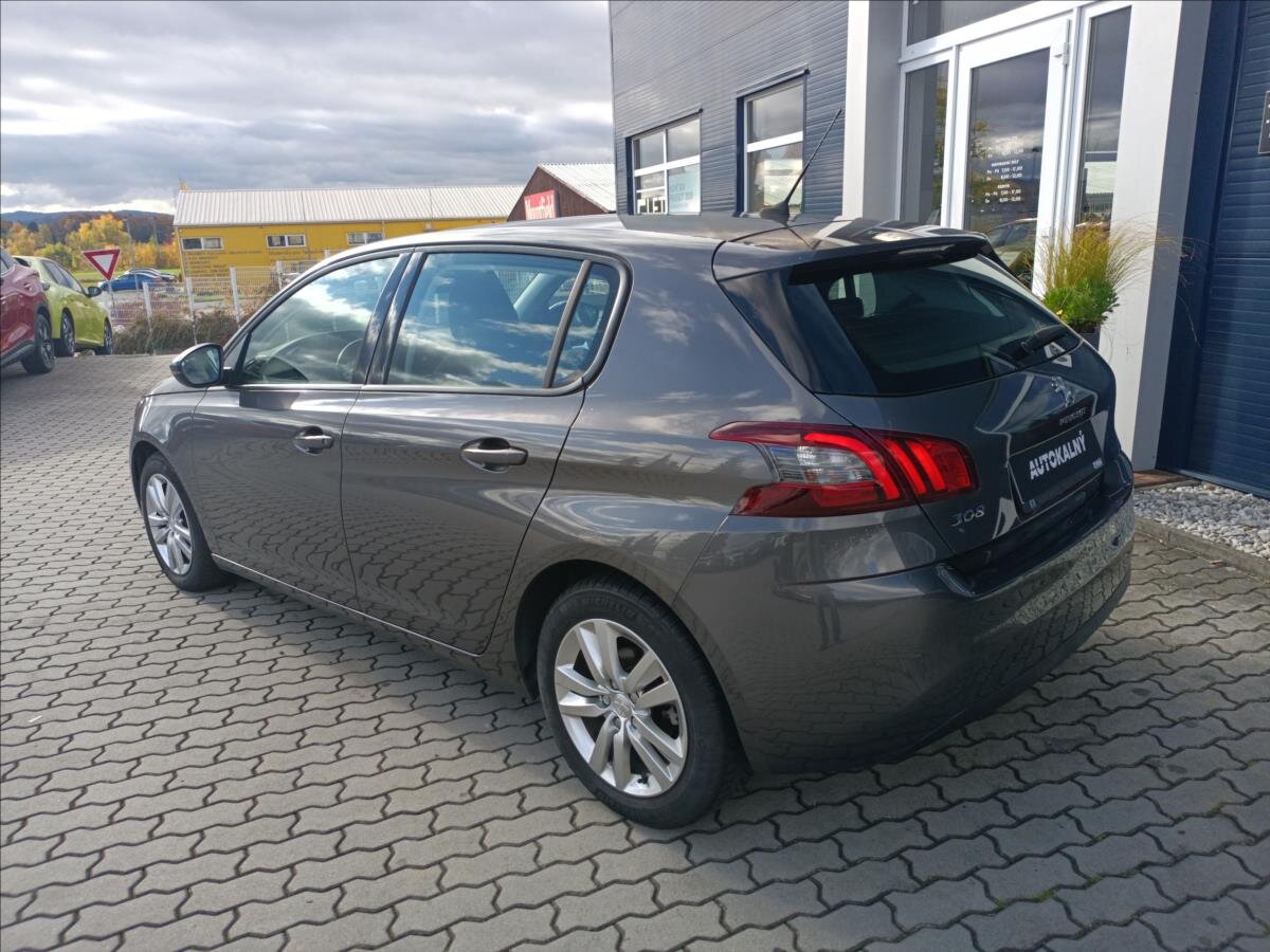 Peugeot 308 Hatchback 1,2 l 81 kw