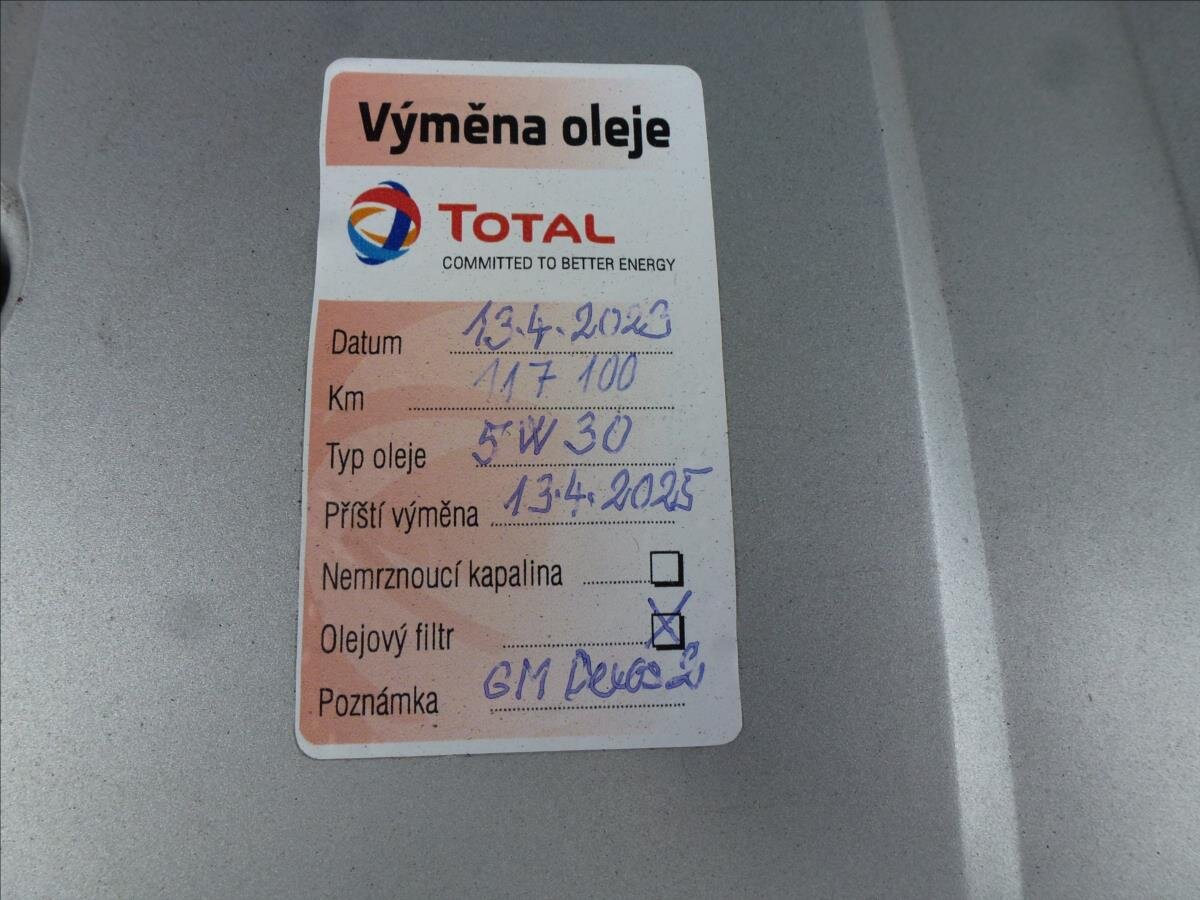 Opel Vectra Sedan / Limuzína 1,8 l 90 kw