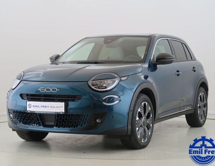 Fiat 600 SUV / Terénní 1,2 l 100 kw