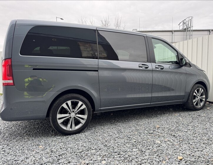 Mercedes-Benz Třídy V Kombi 2,1 l 120 kw