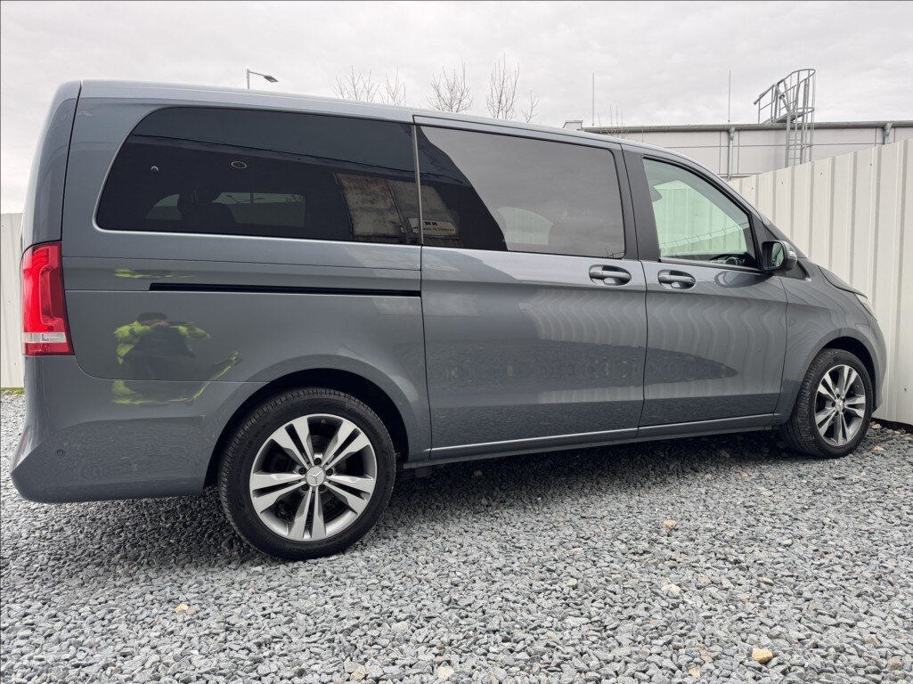 Mercedes-Benz Třídy V Kombi 2,1 l 120 kw