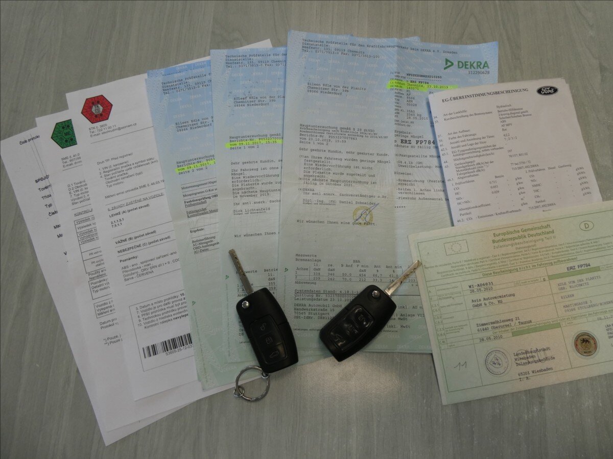 Ford S-MAX MPV 2,0 l 107 kw