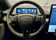 Ford Mustang Mach-E SUV 0,0 198 kw