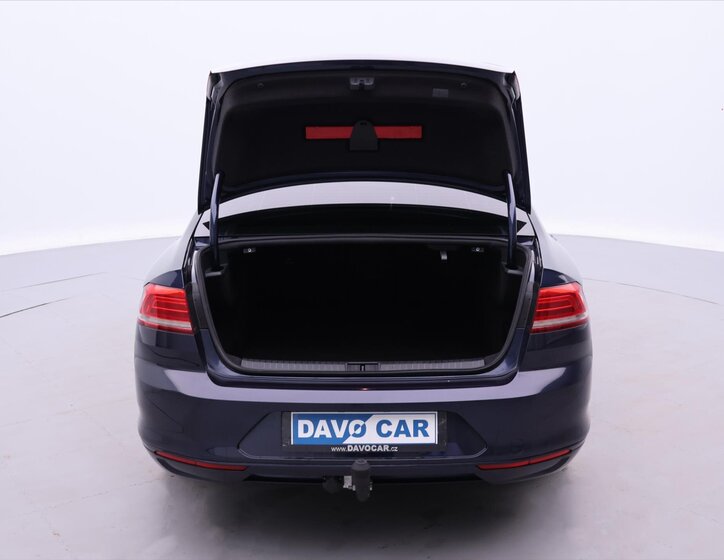 Volkswagen Passat Sedan 1,4 l 110 kw