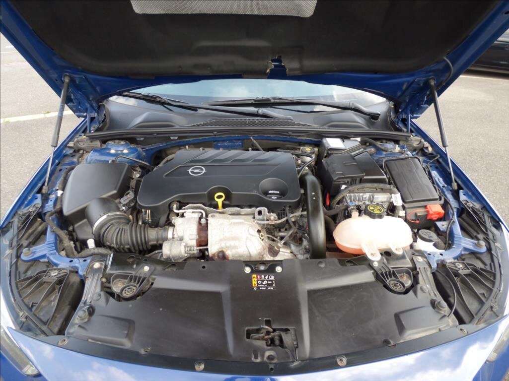 Opel Insignia Kombi 2,0 l 154 kw