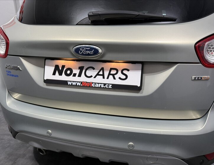 Ford Kuga SUV / Terénní 2,0 l 100 kw